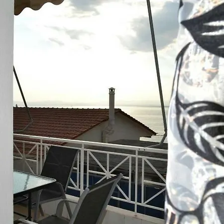 Sunny * Kalamata